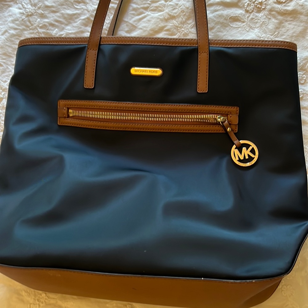 Large MICHAEL KORS NAVY BLUE TOTE SHOULDER BAG